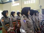 anggota-polisi-wanita-polwan-mengikuti-tasyakuran-hut-ke-70-polwan-di-mapolres-magelang_20180903_195335.jpg