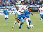 arema-fc-vs-persib-bandung-pukul-1500-wib-tonton-live-streaming-di-hp-via-maxstream.jpg