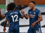 aubameyang-rayakan-gol-bersama-willian-di-laga-liga-inggris-fulham-v-arsenal-12-september-2020.jpg
