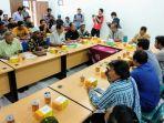 audiensi-warga-sindumartani-di-dlh-sleman.jpg