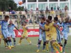 barito-putera-vs-persela-lamongan_20171111_142540.jpg