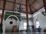 berdiri-masjid-bersejarah-Masjid-Pathok-Negara.jpg