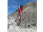 bocah-pose-di-merapi_1605_20170516_211739.jpg