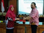 bpom-diy-berikan-penghargaan-pada-tribun-jogja_20181109_115531.jpg