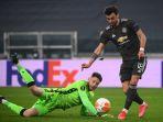 bruno-fernandes-mencetak-gol-di-leg-pertama-32-besar-liga-europa-real-sociedad-vs-manchester-united.jpg