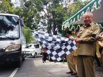 bupati-bantul-drs-suharsono-melepas-keberangkatan-10-kk-transmigrasi-asal-bantul.jpg