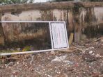 cabut-papan-larangan-kai_20161202_170151.jpg