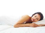 cegah-sakit-leher-hingga-bantu-luruskan-tulang-ini-5-manfaat-tidur-tanpa-bantal.jpg