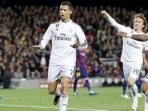 cristiano-ronaldo-gol-ke-gawang-barcelona.jpg