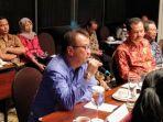 dirut-pt-angkasa-pura-ap-1-faik-fahmi-dalam-pertemuan-tentang-aksesibilitas-yia.jpg