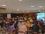 eL-Hotel-Royale-Yogyakarta-Meriahkan-Hari-Batik-Nasional-dengan-Lomba-Fotografi-Kue-Batik.jpg