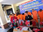 gelar-perkara-kasus-pembobolan-atm_20180320_214210.jpg