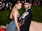 gigi-hadid-dan-zayn-malik_0411_20171104_154428.jpg