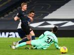 giovani-lo-celso-lewati-de-bruyne-dan-taklukkan-ederson-di-liga-inggris-tottenham-v-manchester-city.jpg