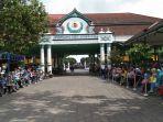 grebeg-maulud-kraton-yogyakarta-ribuan-warga-padati-alun-alun-utara-sejak-pagi.jpg