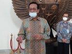 gubernur-di-yogyakarta-minta-bantuan-kredit-lunak-untuk-kelompok-pengelola-air-bendungan-kamijoro.jpg