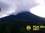 gunung-merapi-alami-20-kali-gempa-vulkanik-dangkal-bpptkg-pertandamasih-ada-desakan-magma.jpg