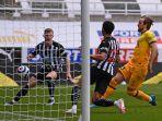 harry-kane-mencetak-gol-pertama-di-liga-inggris-newcastle-vs-tottenham-hotspur-4-april-2021.jpg