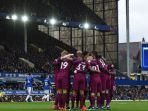hasil-pertandingan-liga-inggris-everton-vs-manchester-city-maret-2018_20180401_061417.jpg