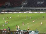 indonesia-vs-bahrain-garuda-muda-kalah-di-laga-perdana-rezaldi-hehanussa-dikartu-merah_20180427_220609.jpg