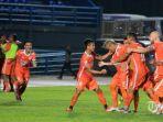 jadwal-live-streaming-liga-1-2019-sore-ini-badak-lampung-fc-vs-borneo-fc-live-o-channnel.jpg