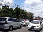 jalan-kaliurang-terpantau-padat-merayap_20180225_132415.jpg