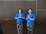 karyawan-rs-siloam-yogyakarta-mengenakan-pakaian-adat_20180421_220532.jpg