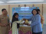 keluarga-adalah-perpustakaan-pertama-bagi-anak.jpg