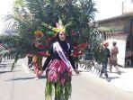 kemeriahan-lomba-karnaval-dan-mobil-hias-di-bantul-kecamatan-sanden-tampilkan-miss-pandanwangi.jpg