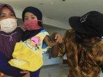kisah-pasien-virus-corona-sembuh-41-hari-di-rumah-sakit-gadis-kecil-usia-2-tahun-ini-kembali-sehat.jpg