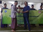 kompas-gramedia-app-sinarmas-wakafkan-100-alquran-ke-pondok-al-munawwir-krapyak_20180711_173922.jpg