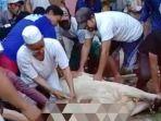 kronologi-panitia-idul-adha-di-serang-meninggal-tiba-tiba-saat-hendak-menyembelih-sapi.jpg