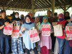 kustini-sri-purnomo-menghadiri-pertemuan-dengan-25-pengrajin-batik-di-sleman.jpg