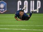 kylian-mbappe-cedera.jpg