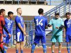 latihan-persib-bandung-di-gbla.jpg