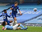 marcos-alonso-mencetak-gol-di-liga-inggris-manchester-city-vs-chelsea-di-stadion-etihad-8-mei-2021.jpg