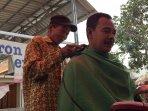 menengok-kiprah-tukang-cukur-tradisional-bantul-di-tengah-gempuran-barbershop-modern.jpg