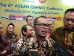 menteri-ketenagakerjaan-menaker-m-hanif-dhakiri-usai-membuka-the-6th-asean-oshnet.jpg