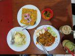 mi-aceh-martabak-kuah-kari-hingga-roti-cane-khas-aceh-di-warung-duta-serambi.jpg