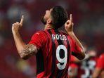 olivier-giroud-merayakan-gol-di-pertandingan-persahabatan-ac-milan-vs-panathinaikos.jpg