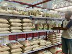 pedagang-di-Klaster-Beras-Premium-di-Pasar-Gedhe-Klaten.jpg