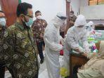 pedagang-pasar-beringharjo-menjalani-rapid-tes-yang-diselenggarakan-oleh-pemerintah-kota-yogyakarta.jpg