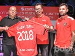 pemain-lawan-mengancam-mogok-main-bali-united-terbang-ke-filipina-dengan-kekuatan-20-pemain_20180225_140516.jpg