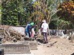 pemasangan-patok-Jalan-Tol-Jogja-YIA-di-pemakaman-Umum-Ngemplak-Lor.jpg