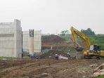 pembangunan-jalan-tol-Yogyakarta-Solo-di-Desa-Keprabon.jpg