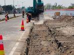 pembongkaran-separator-dan-kanstin-trotoar-di-Ringroad-Sleman.jpg