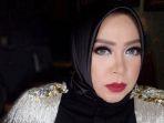 penyanyi-melly-goeslaw-marah-besar-karena-kostum-halloween-yang-mirip-dirinya.jpg