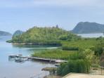 perbukitan-yang-ada-di-kawasan-wisata-Mandeh.jpg
