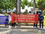 protes-ganti-rugi-JJLS-di-BPN-Kulon-Progo.jpg