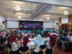 puluhan-anak-yatim-piatu-dari-pantia-asuhan-dan-tukang-becak-diundang-berbuka-puasa-bersama_20180607_210046.jpg